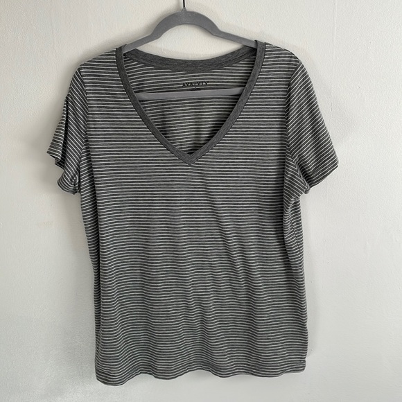 Ava & Viv 1X Grey Shortsleeved Tee - Picture 1 of 5